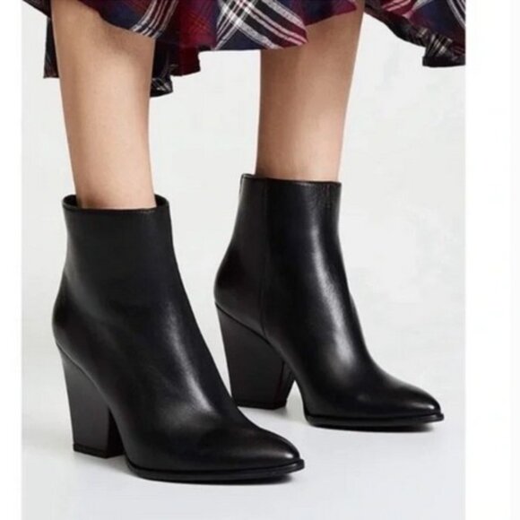 Stuart Weitzman Bedford Black Leather Ankle Boots, 7.5 - Picture 1 of 11